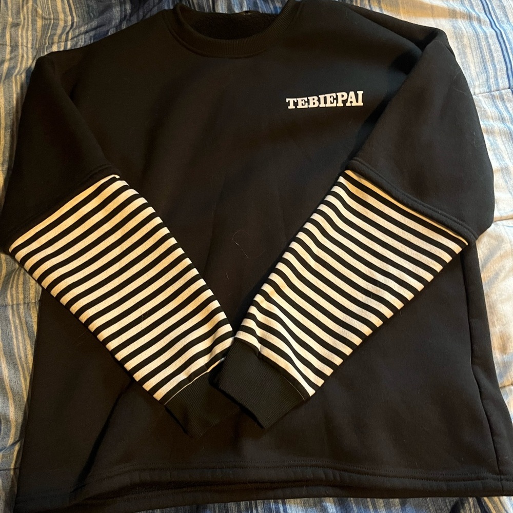 Oversized crewneck